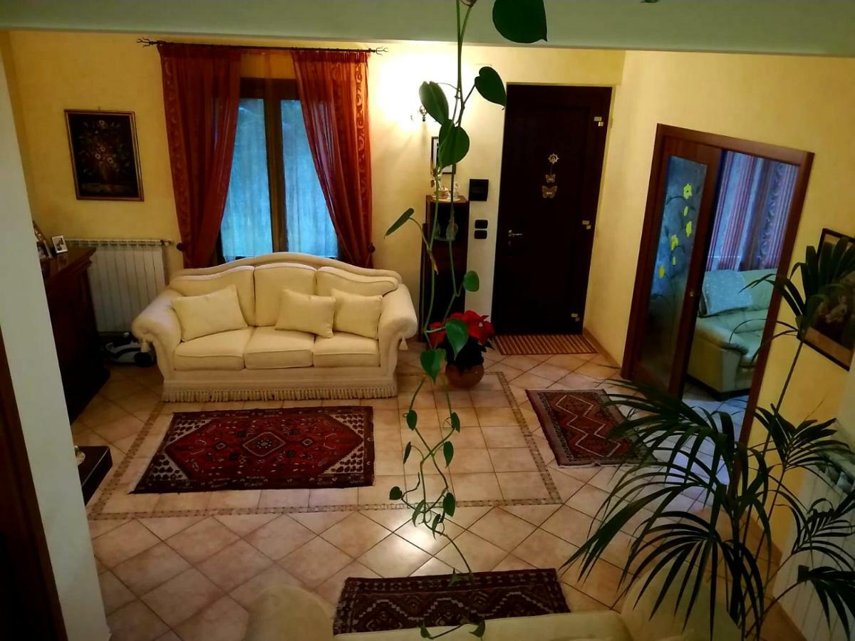 Casa Vacanze Etna Cocus Santa Venerina Exterior foto