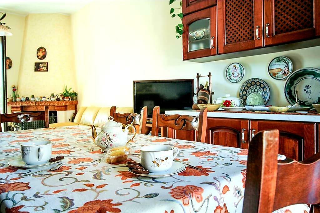 Casa Vacanze Etna Cocus Santa Venerina Exterior foto